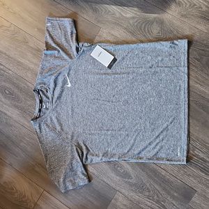 NWT Nike DriFit Swim UPF40